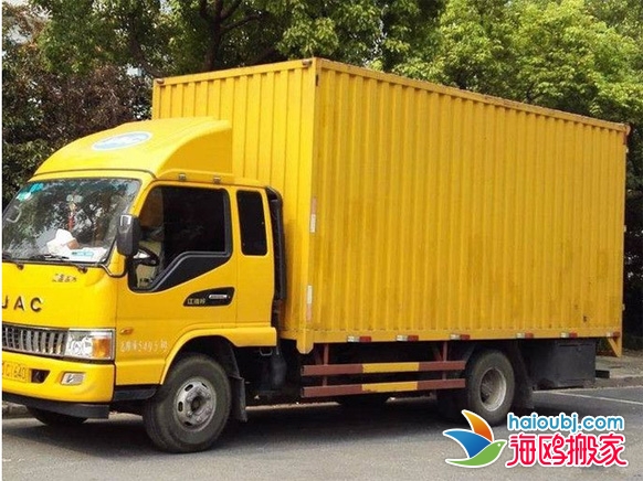 昆明西山區(qū)搬家小貨車合適還是選擇面包車搬家？